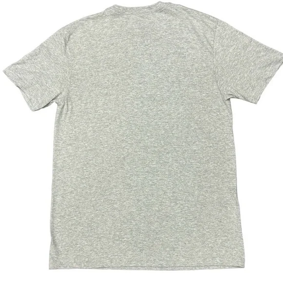 NWT Disney Mickey Mouse Vintage Character tee SZ - Medium - Picture 2 of 8